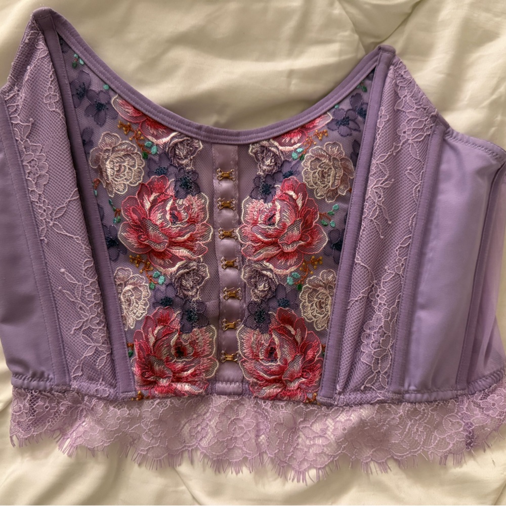 Victoria's Secret Lavender and Pink Floral Lace Bralette